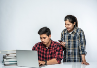 Grammarly vs Hemingway Editor for Students: Which Writing Tool Should You Choose?