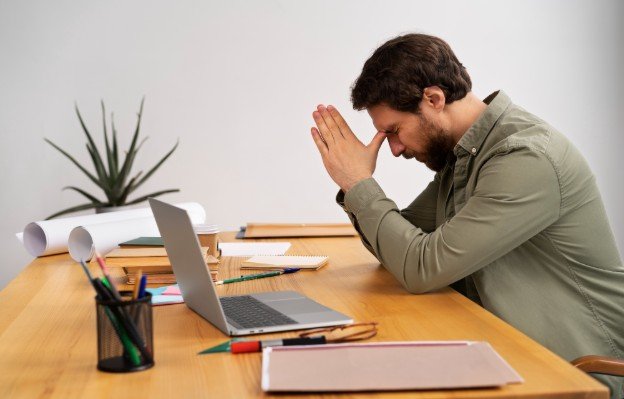 How Burnout Affects Productivity and Relationships