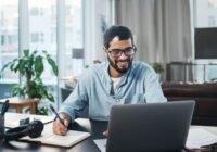 How to Start Freelancing and Get Your First Client Faster